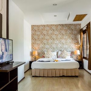 Deluxe Zimmer mit Kingsize-Bett